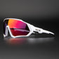 Photochromic Cycling Glasses